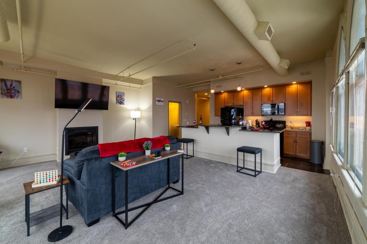 דירות רוצ'סטר King Bed W/ Panoramic Views Of Dt! מראה חיצוני תמונה